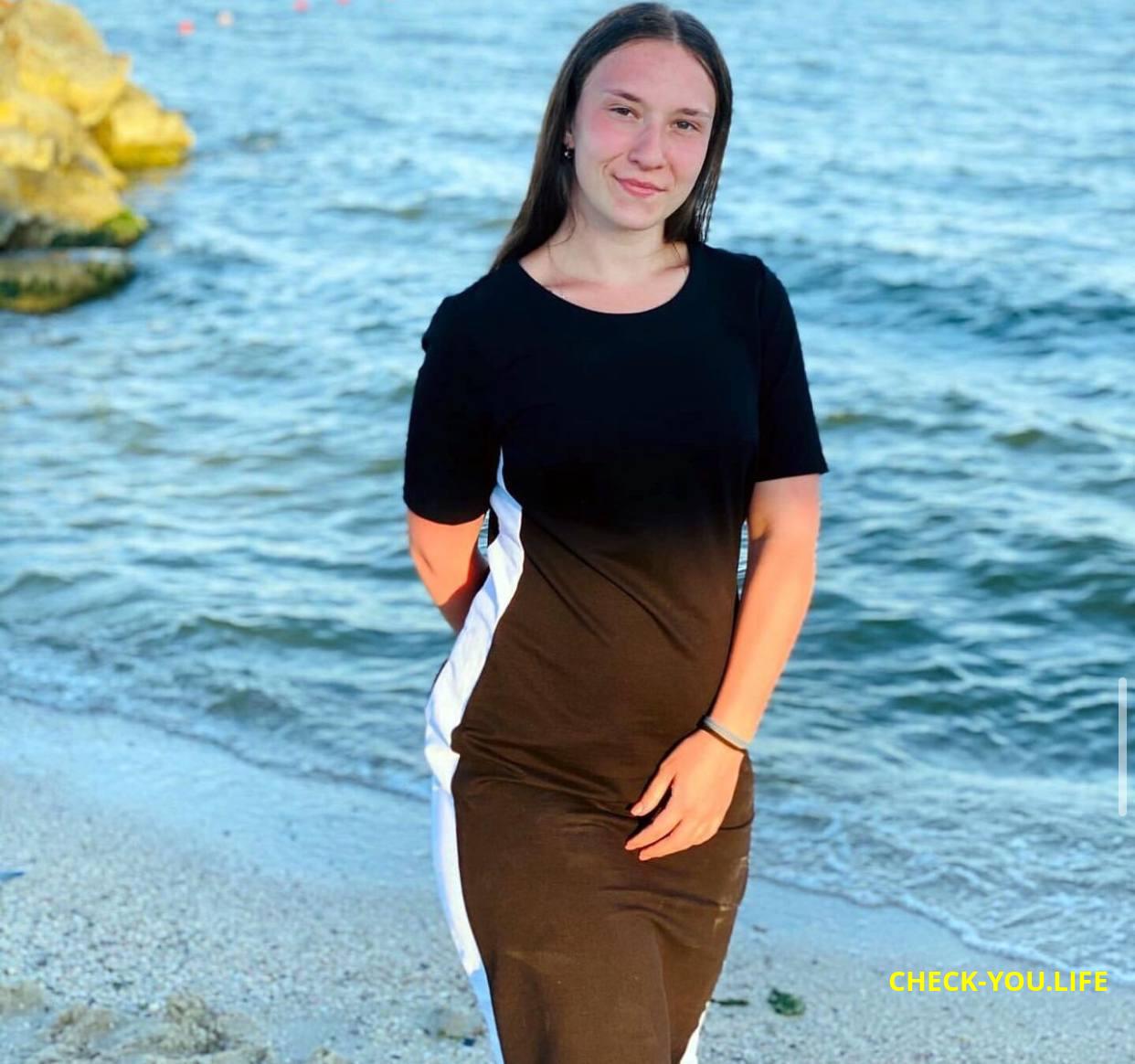 Акопян Наринэ Гагиковна